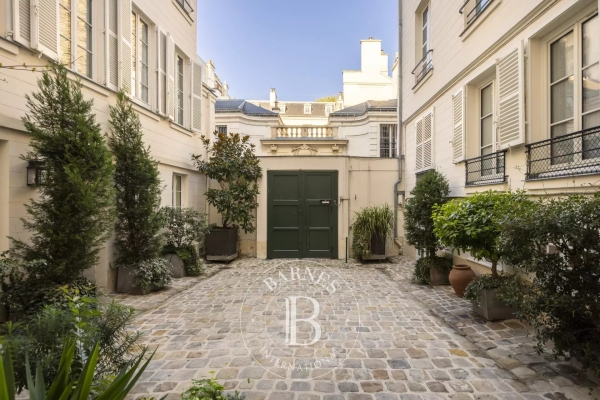 Luxury Apartment for sale in Paris 6Ème, 1 490 000 €, Photo 2