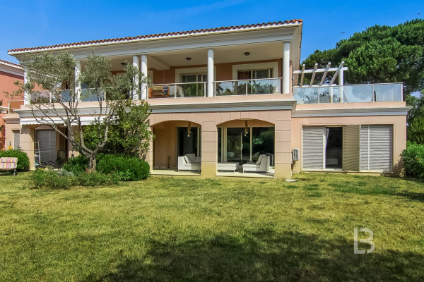 Maison de luxe à vendre à Antibes, 1 990 000 €, Photo 1