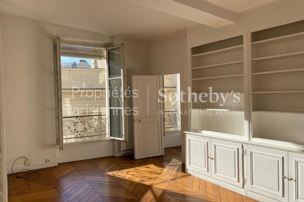 Luxury Apartment for rental in Paris 7Ème, 2 600 €, Photo 1