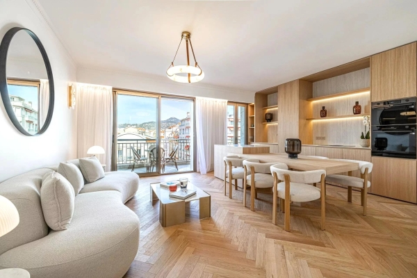 Luxury Apartment for sale in Nice, 825 000 €, Photo 1