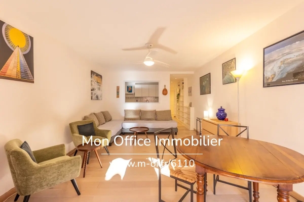 Appartement de luxe à vendre à Sanary-sur-Mer, 357 000 €, Photo 3