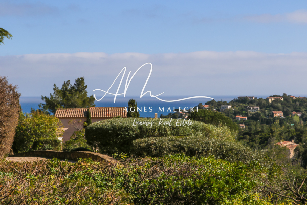 Maison de luxe à vendre à Cavalaire-sur-Mer, 1 860 000 €, Photo 4