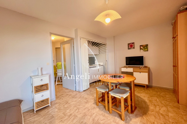 Luxury Apartment for sale in Saint-Aygulf, 136 500 €, Photo 2