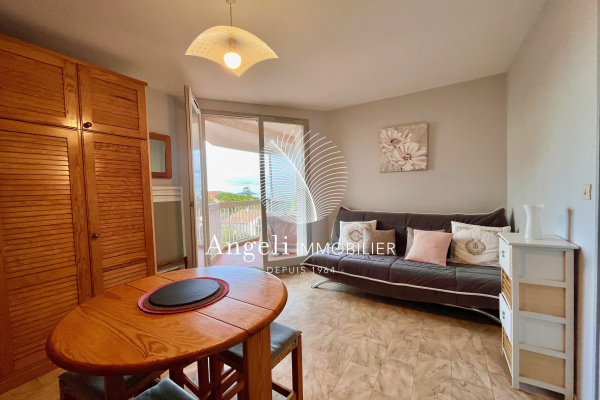 Luxury Apartment for sale in Saint-Aygulf, 136 500 €, Photo 3