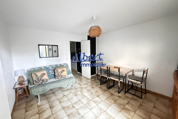 Appartement de luxe à vendre à Sanary-sur-Mer, 215 000 €, Photo 3