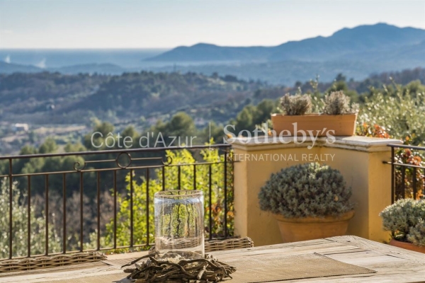 Maison de luxe à vendre à Châteauneuf-Grasse, 1 650 000 €, Photo 3