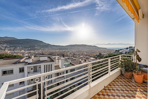 Luxury Apartment for sale in Nice, 335 000 €, Photo 1