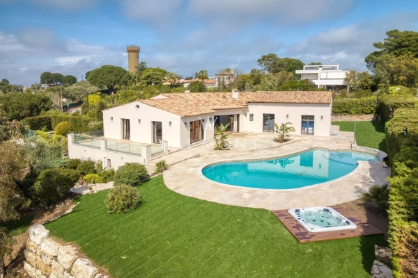 Maison de luxe à louer à Cannes, 27 000 €, Photo 2