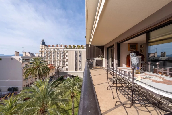 Luxury Apartment for sale in Cannes, 1 250 000 €, Photo 2