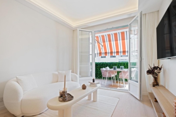 Appartement de luxe à vendre à Nice, 448 000 €, Photo 2