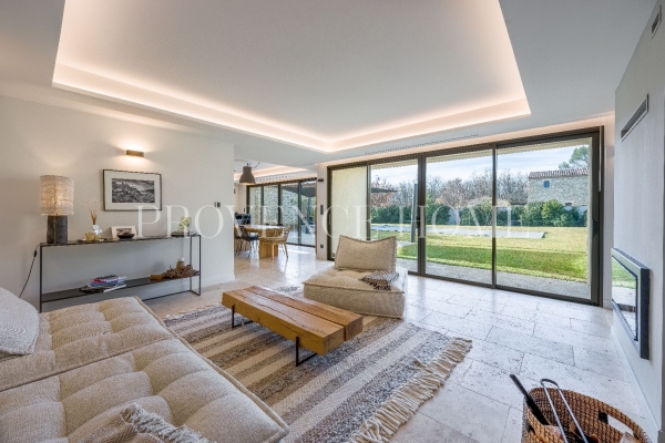 Luxury House for sale in Gordes, 1 280 000 €, Photo 4