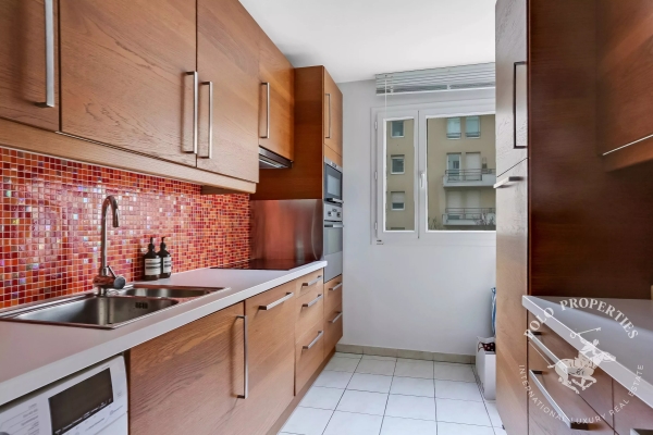 Luxury Apartment for rental in Courbevoie, 2 250 €, Photo 7