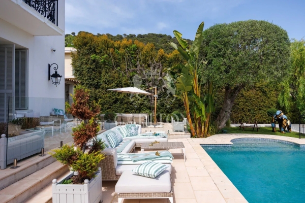 Maison de luxe à vendre à Èze, 3 690 000 €, Photo 2