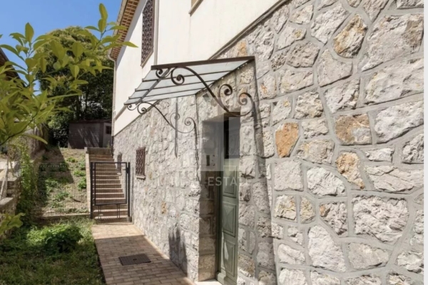 Maison de luxe à vendre à Cannes, 840 000 €, Photo 4