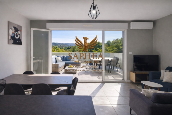 Appartement de luxe à vendre à Le Lavandou, 440 000 €, Photo 1