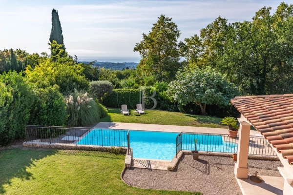 Maison de luxe à vendre à Vence, 1 290 000 €, Photo 1