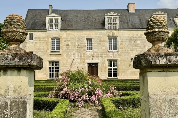 Maison de luxe à vendre à Chinon, 1 755 000 €, Photo 1