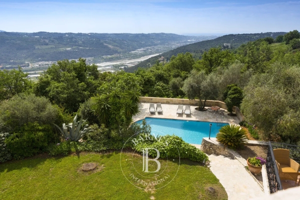 Maison de luxe à vendre à Gattières, 990 000 €, Photo 2