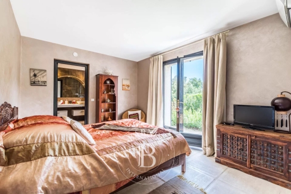 Maison de luxe à vendre à Saint-Paul-de-Vence, 2 980 000 €, Photo 4