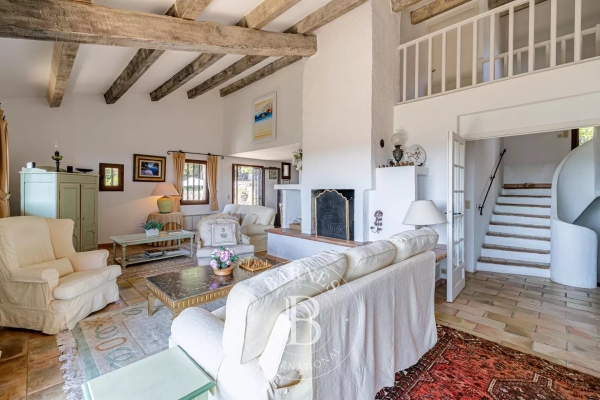 Maison de luxe à vendre à Tourrettes-sur-Loup, 950 000 €, Photo 5