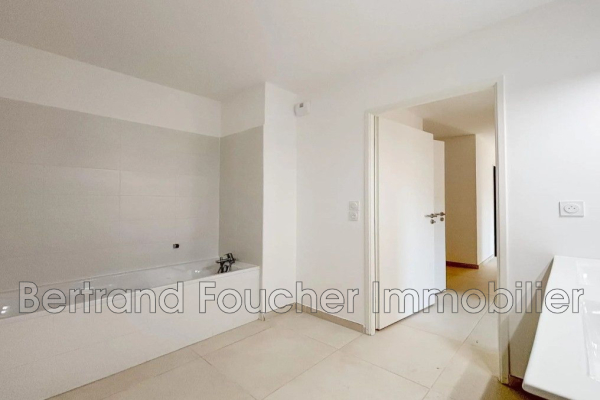 Luxury Apartment for sale in Cavalaire-sur-Mer, 579 000 €, Photo 5