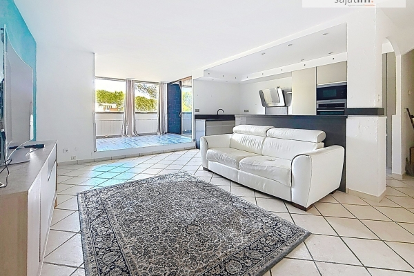 Appartement de luxe à vendre à La Seyne-sur-Mer, 272 000 €, Photo 1
