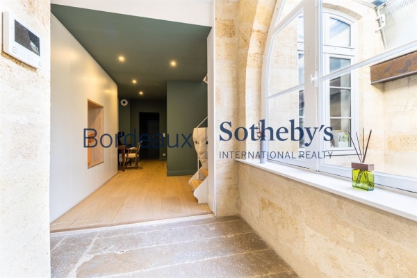 Luxury Apartment for sale in Bordeaux, 1 150 000 €, Photo 4