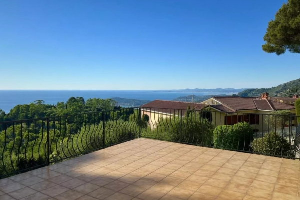 Luxury House for sale in Èze, 1 380 000 €, Photo 1