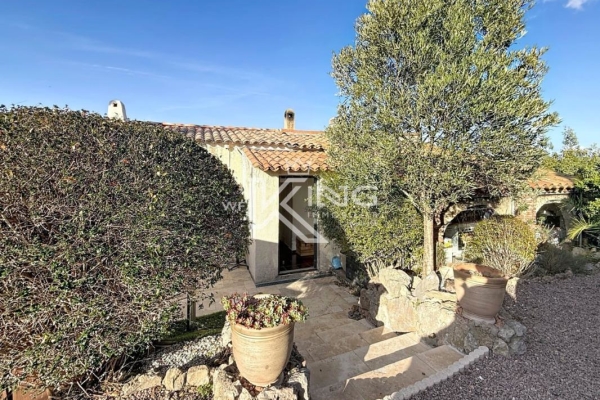 Maison de luxe à vendre à Fréjus, 525 000 €, Photo 1