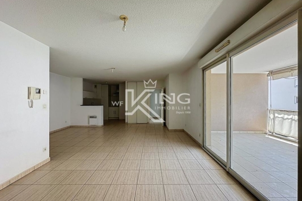 Appartement de luxe à vendre à Saint-Raphaël, 350 000 €, Photo 1