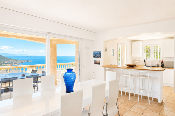 Maison de luxe à vendre à Anthéor, 1 797 000 €, Photo 1