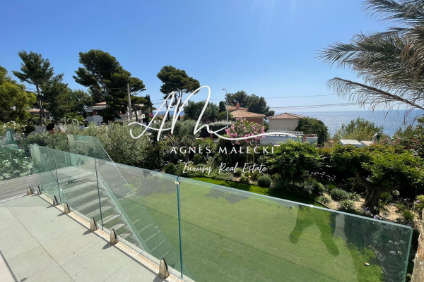 Maison de luxe à vendre à Cavalaire-sur-Mer, 1 750 000 €, Photo 1