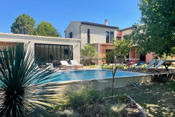 Luxury House for sale in Sainte-Cécile-les-Vignes, 790 000 €, Photo 1