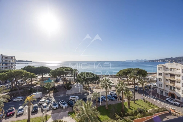 Appartement de luxe à vendre à Antibes, 800 000 €, Photo 1