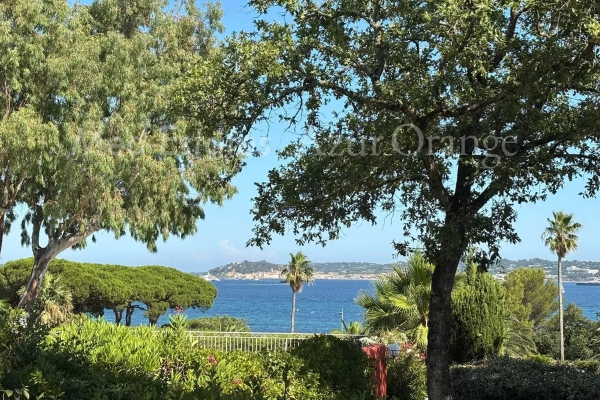 Maison de luxe à vendre à Grimaud, 695 000 €, Photo 1