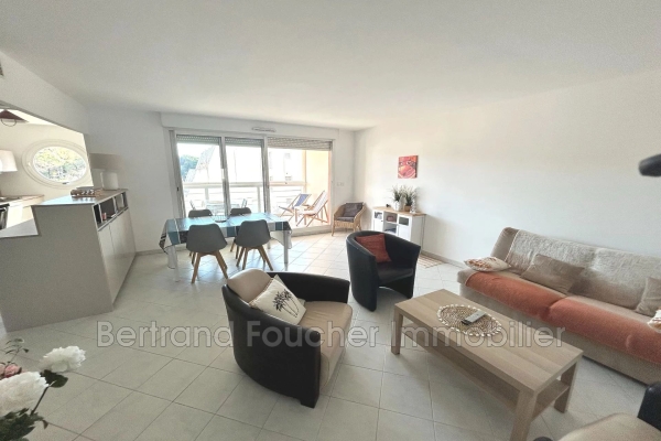 Luxury Apartment for sale in Cavalaire-sur-Mer, 514 500 €, Photo 1