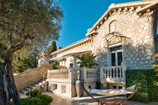 Luxury House for sale in Cagnes-sur-Mer, 1 140 000 €, Photo 1