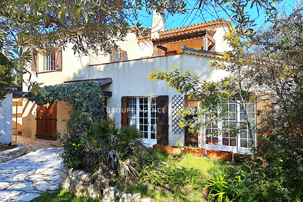 Luxury House for sale in Saint-Aygulf, 890 000 €, Photo 2