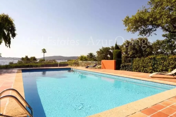 Maison de luxe à vendre à Grimaud, 695 000 €, Photo 2