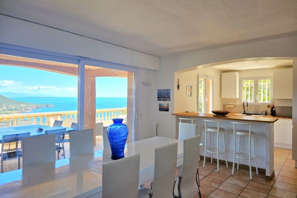 Maison de luxe à vendre à Anthéor, 1 797 000 €, Photo 3