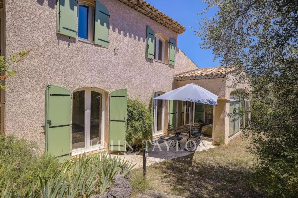 Maison de luxe à vendre à Valbonne, 1 100 000 €, Photo 3