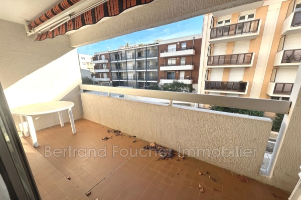 Luxury Apartment for sale in Cavalaire-sur-Mer, 330 000 €, Photo 3