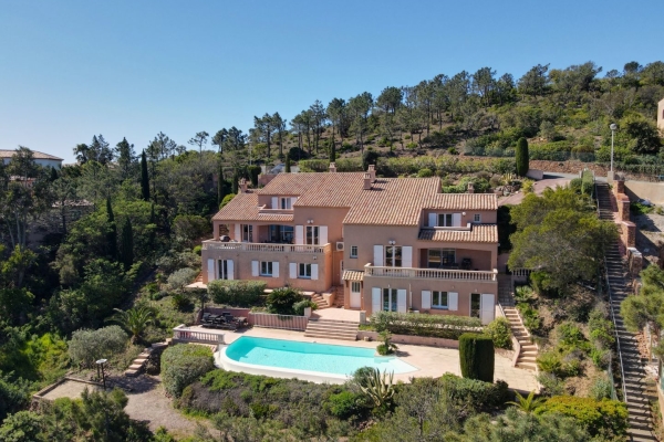 Maison de luxe à vendre à Anthéor, 1 650 000 €, Photo 4