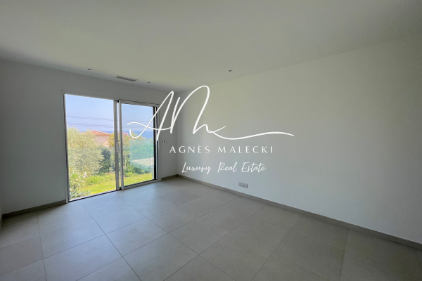Maison de luxe à vendre à Cavalaire-sur-Mer, 1 750 000 €, Photo 6