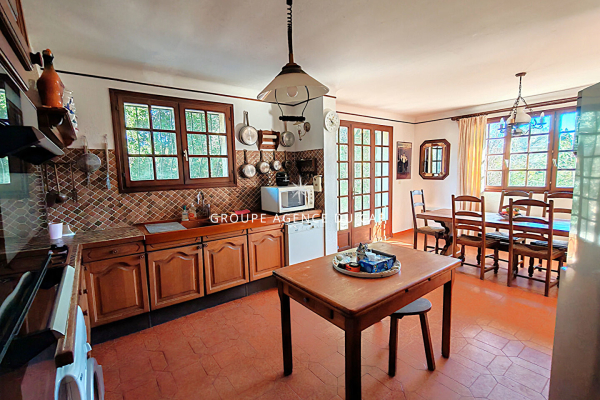 Luxury House for sale in Saint-Aygulf, 890 000 €, Photo 7