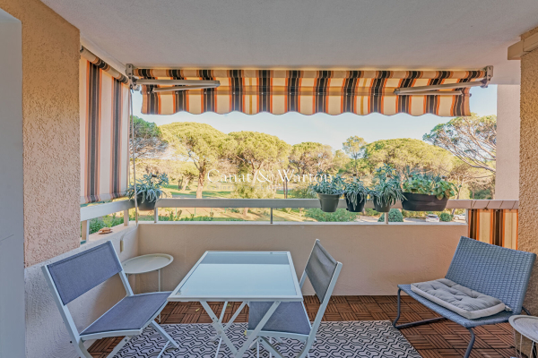 Appartement de luxe à vendre à Saint-Raphaël, 320 000 €, Photo 1