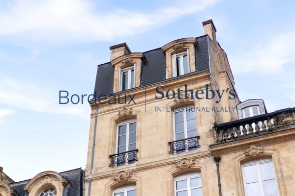 Luxury Apartment for sale in Bordeaux, 400 000 €, Photo 2