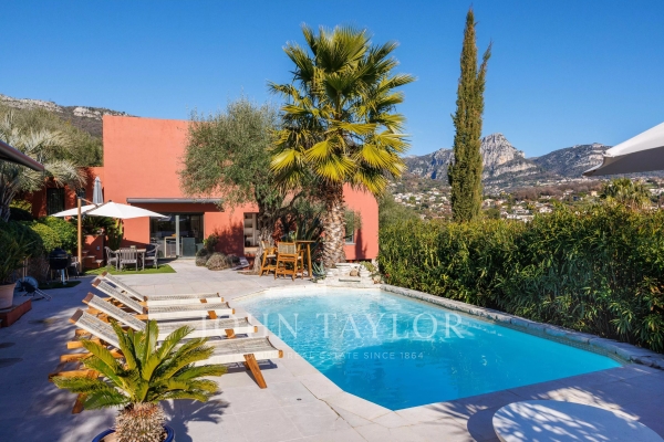 Maison de luxe à vendre à Vence, 1 850 000 €, Photo 1