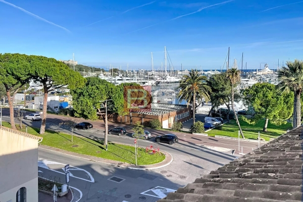 Appartement de luxe à vendre à Antibes, 390 000 €, Photo 1