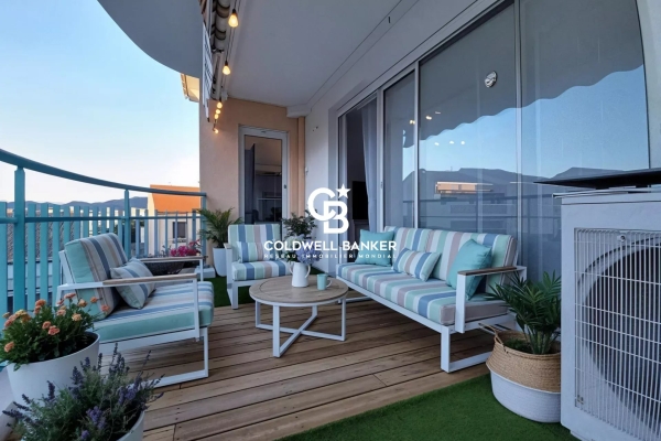 Appartement de luxe à vendre à Saint-Raphaël, 406 000 €, Photo 1